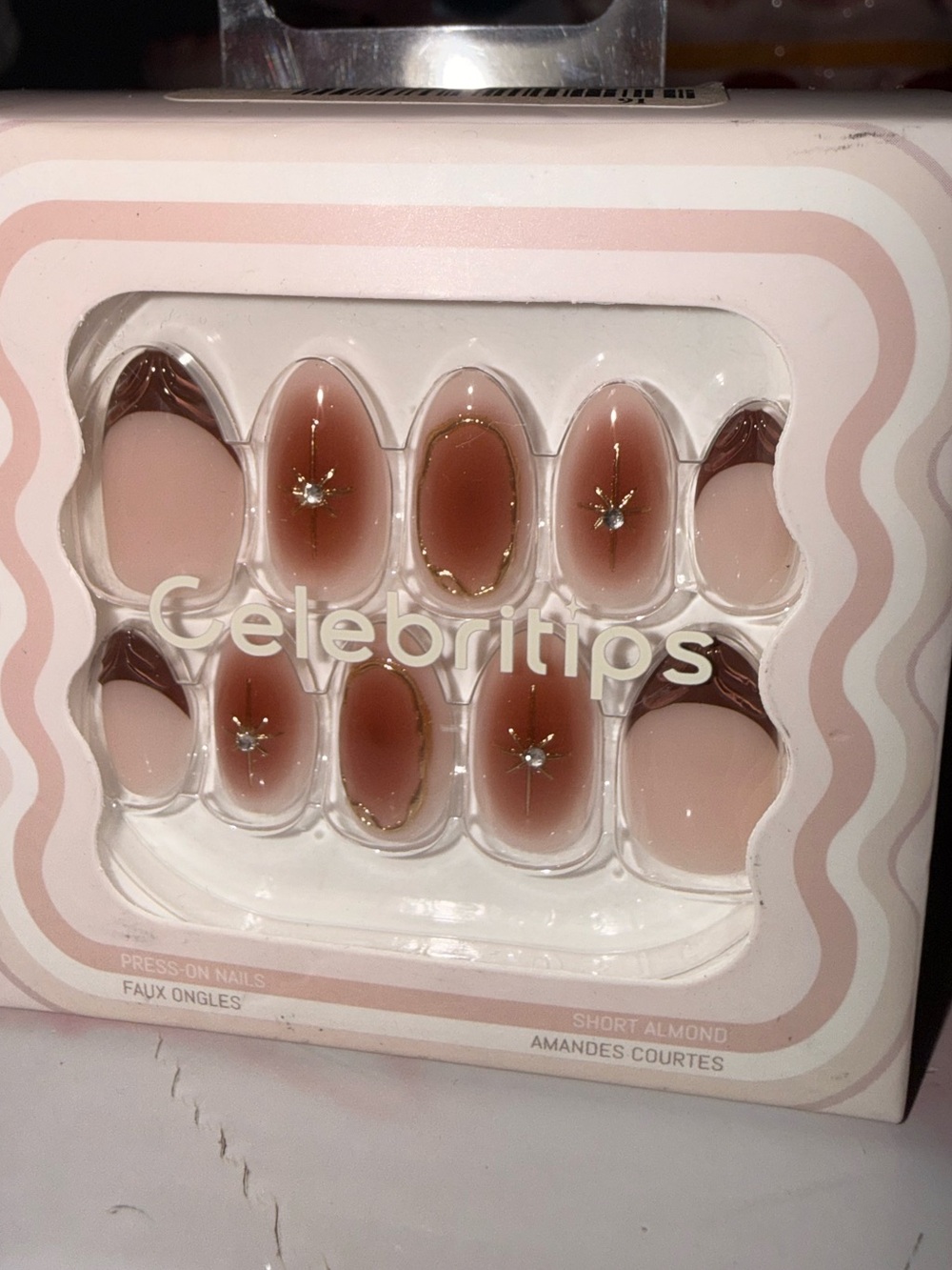 Celebritips Short Almond Press-On Nails in Nude & Brown Ombre - Picture 8 of 11